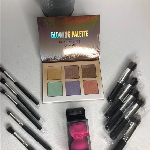 Eyeshadow pallet - Picture 1 of 1